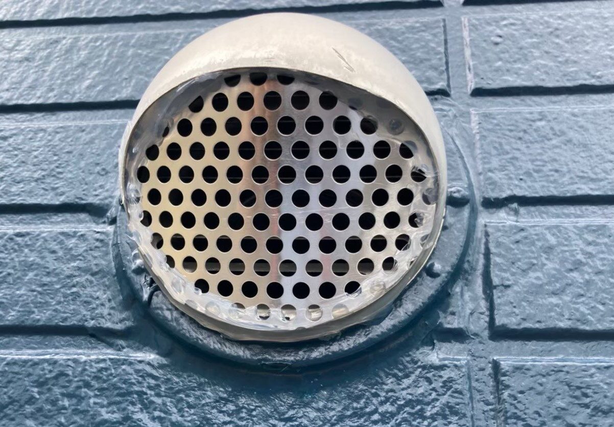 コウモリによる被害　S様邸　駆除実績