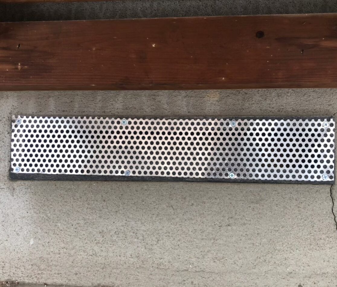 福岡県直方市　イタチによる被害　H様邸　駆除実績