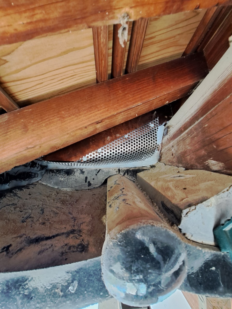 福岡県朝倉市　アライグマによる被害　T様邸　駆除実績