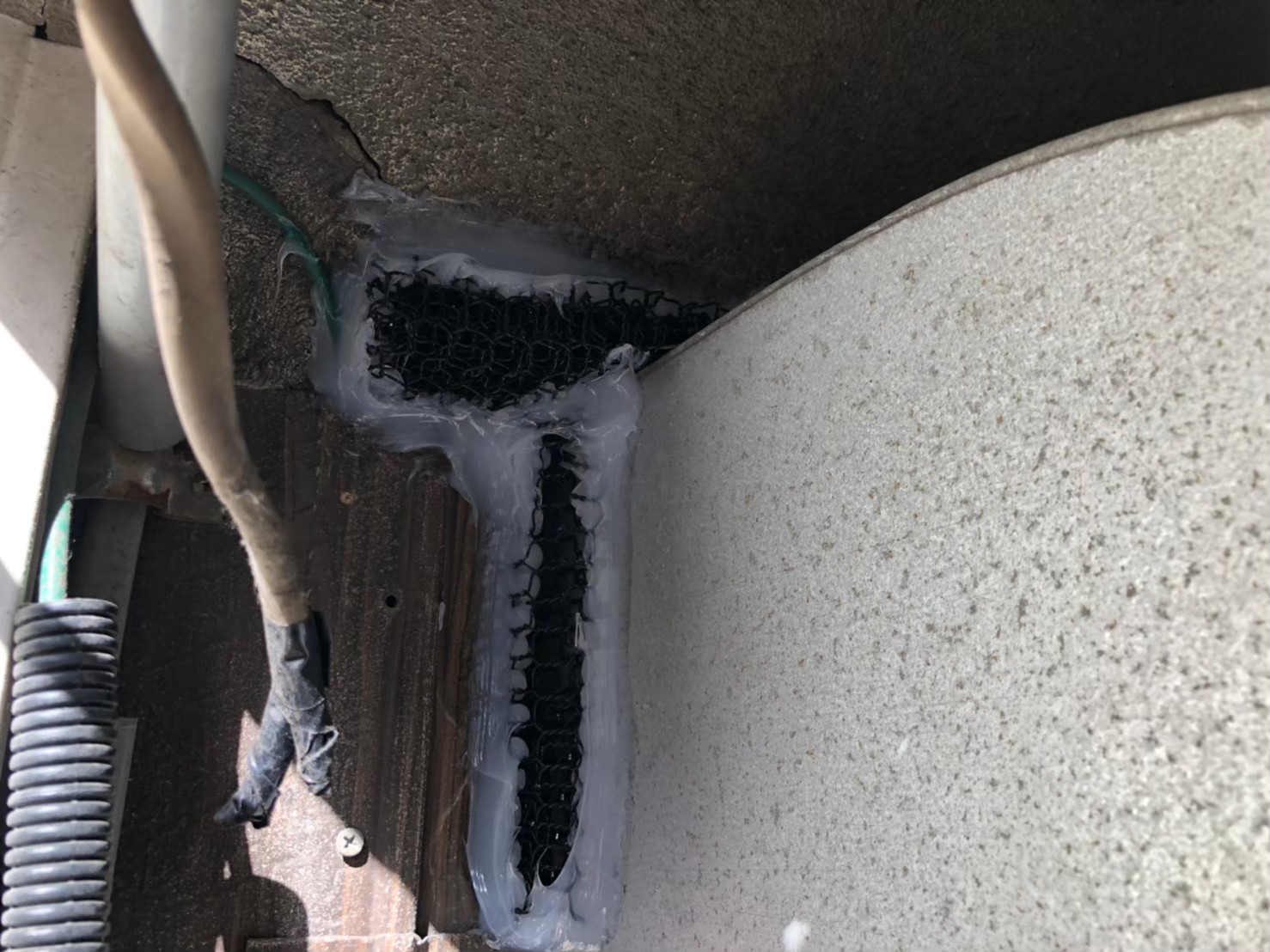 福岡県飯塚市　ネズミによる被害　N様邸　駆除実績