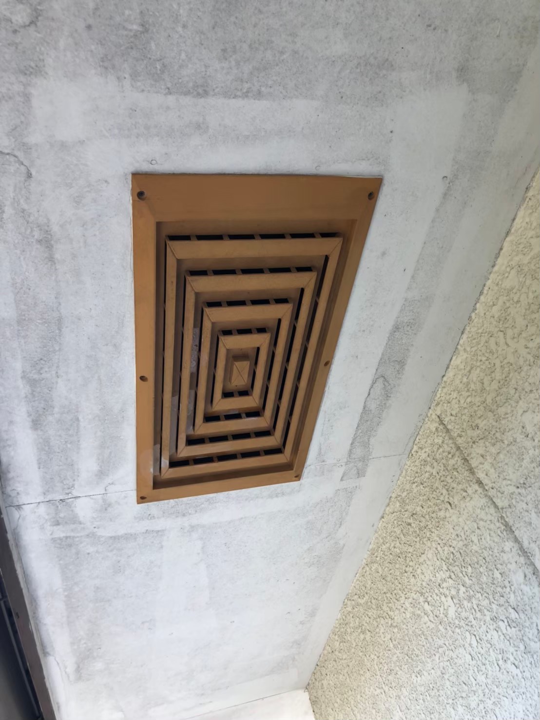 ネズミによる被害　M様邸　駆除実績