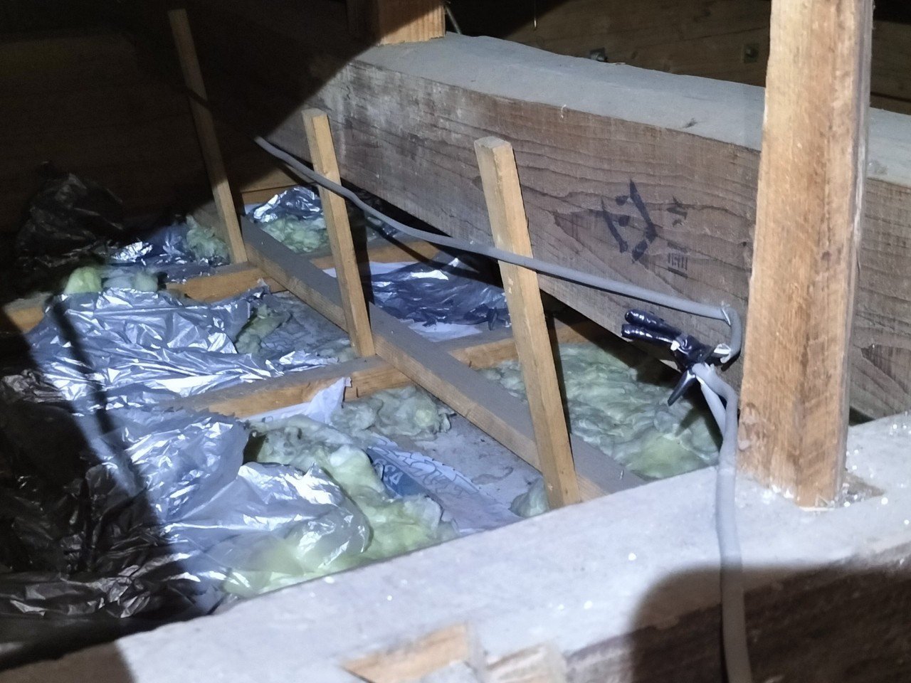 福岡県太宰府市　ネズミによる被害　S様邸　駆除実績