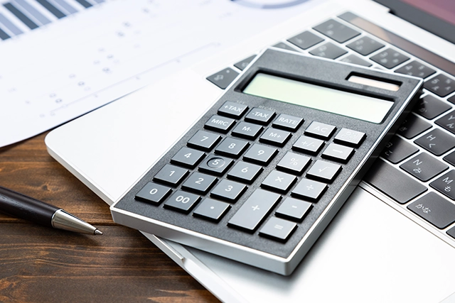 施工中の万が一の事態にも対応できるよう、損害保険に加入済みです。